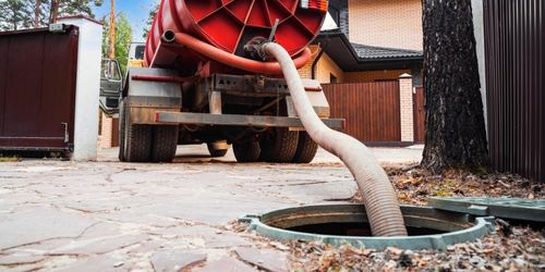 Esgotamento de Fossa e Caixa de Gordura - Terminix